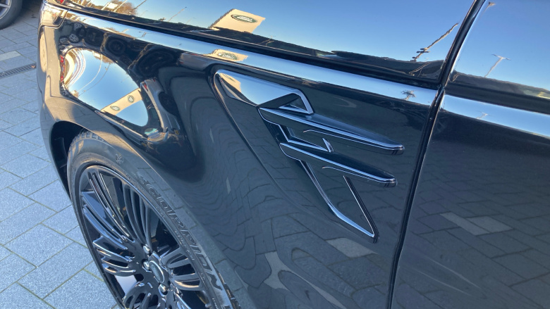 Land Rover Range Rover Sport 3.0 D300 HSE Dynamic Black 5dr Auto Diesel Estate